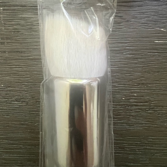 Hakuhodo G5557 foundation brush - Picture 5 of 7